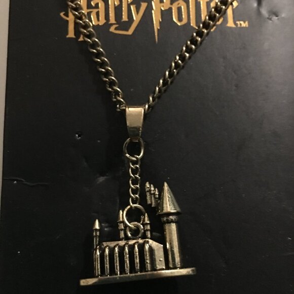 Harry Potter Hogwart's Castle Necklace - Costume Jewelry Drawer 3 - Picture 2 of 3